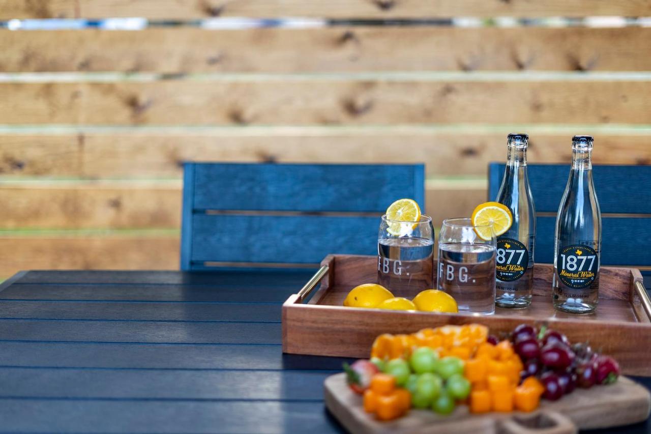 弗雷德里克斯堡Container Haus Pet Friendly With Cowboy Pool别墅 外观 照片
