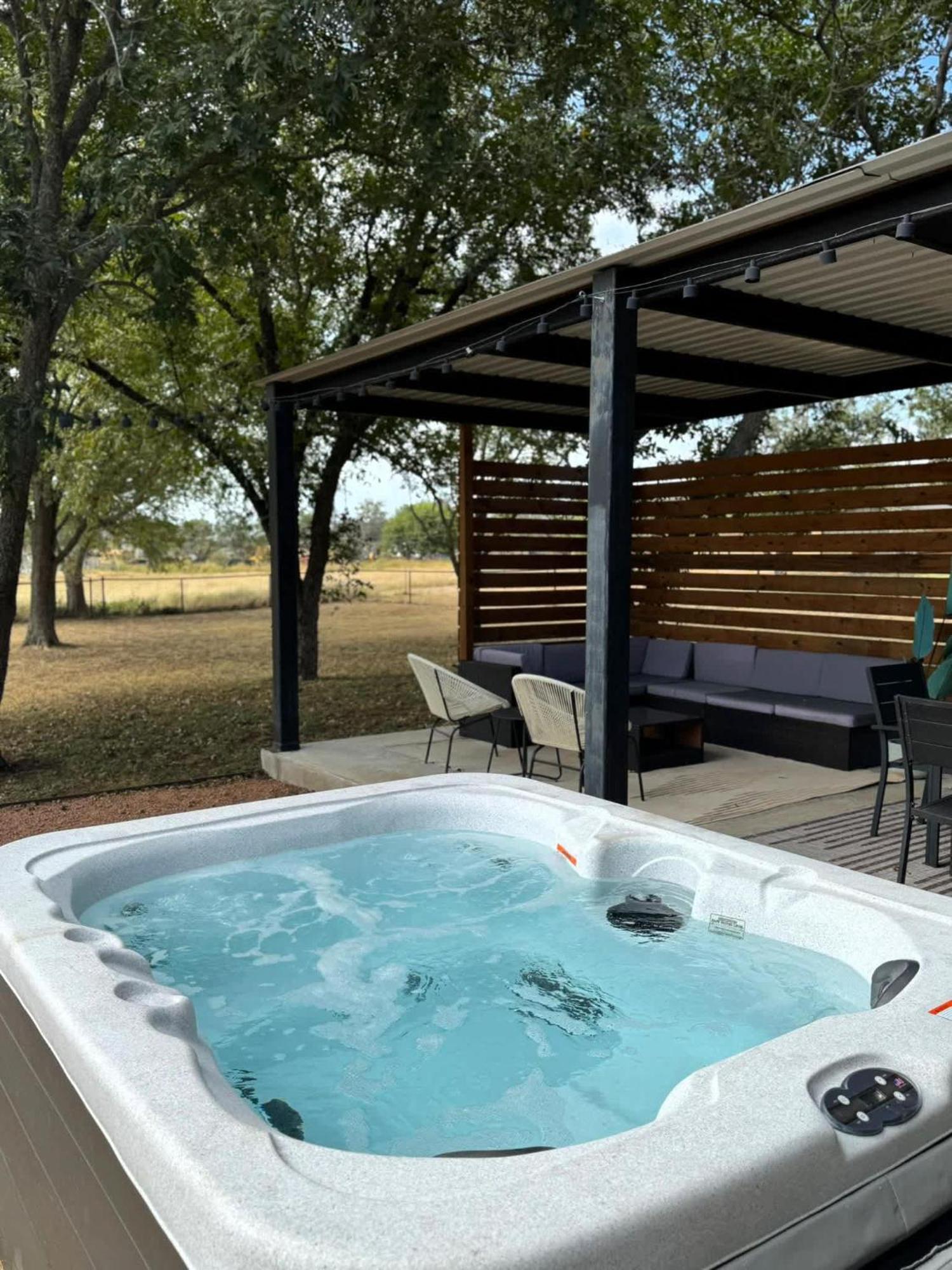 弗雷德里克斯堡Container Haus Pet Friendly With Cowboy Pool别墅 外观 照片