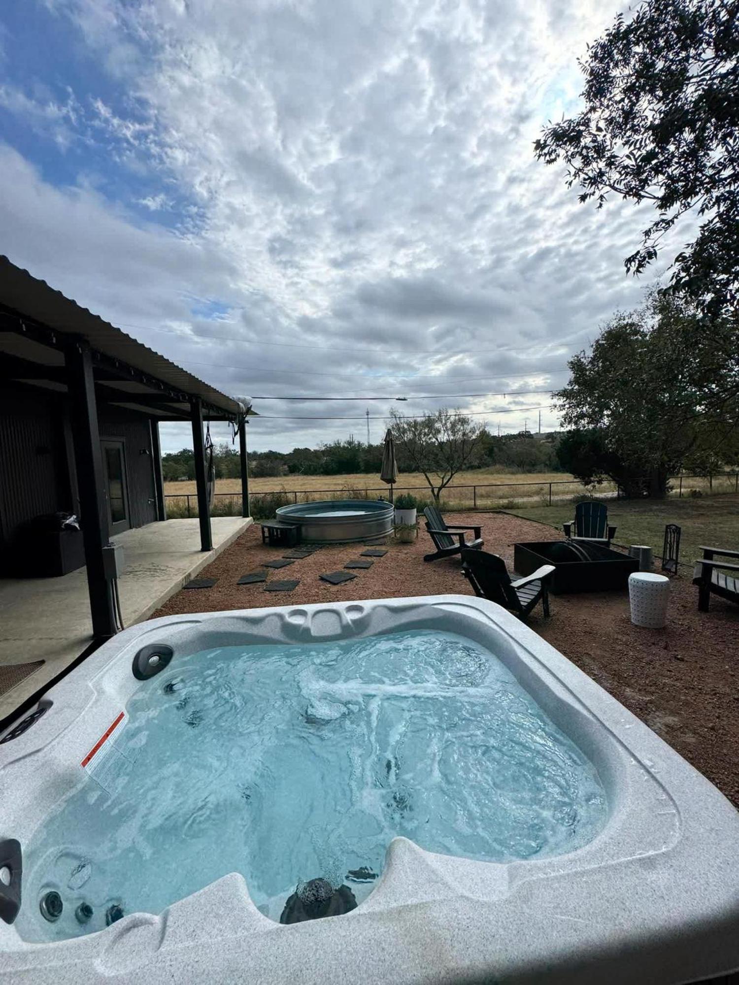 弗雷德里克斯堡Container Haus Pet Friendly With Cowboy Pool别墅 外观 照片